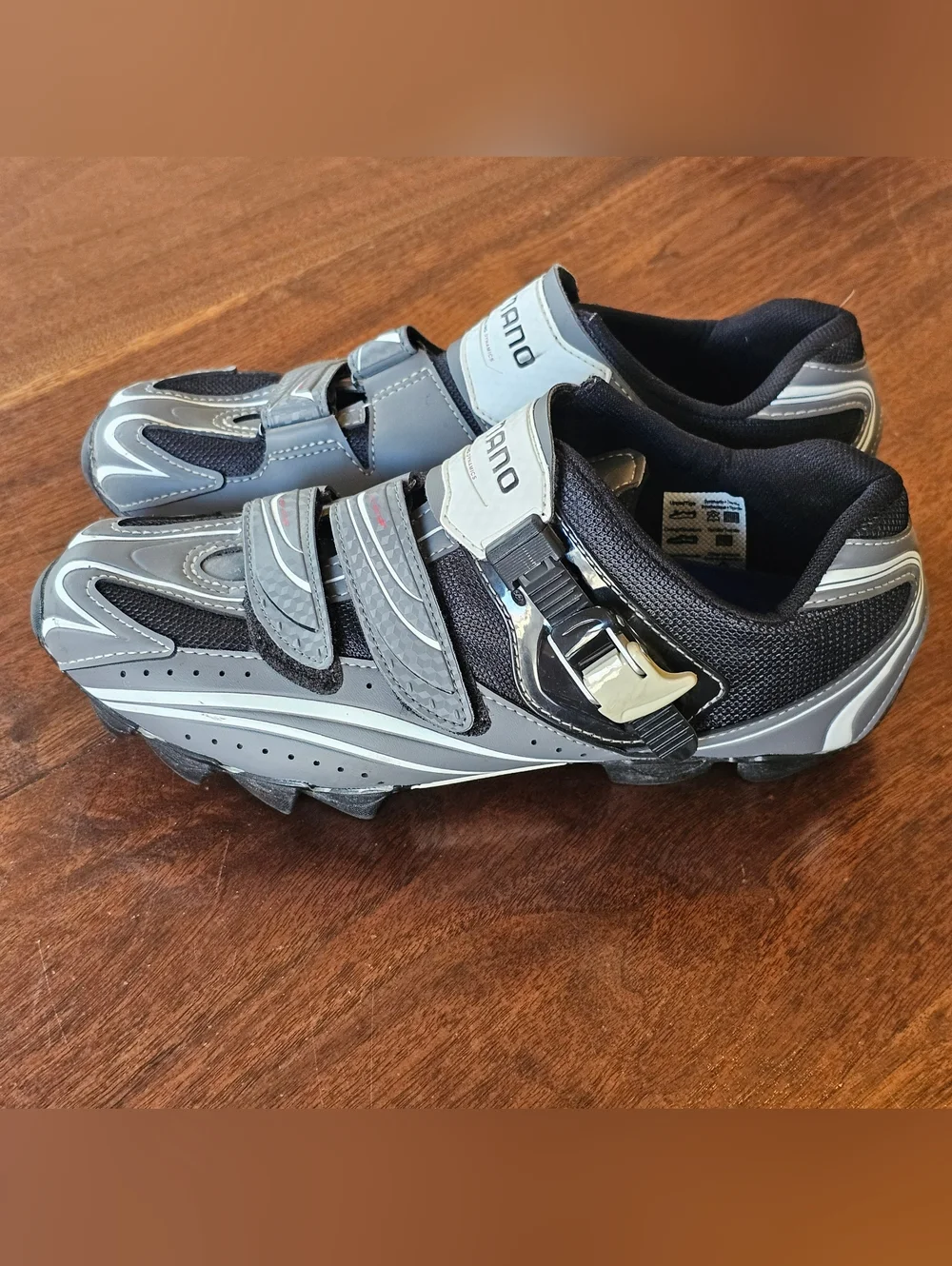 EUC SHIMANO SH-R087G Men’s Road Cycling Shoes Grey Size 44